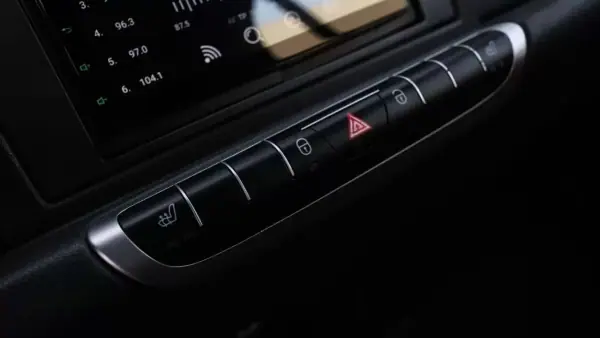 Smart Fortwo Cabrio 2008 - 6450 EUR, 98000 km - AUTO.MOTO.pt - 98000km - foto 13 de 21