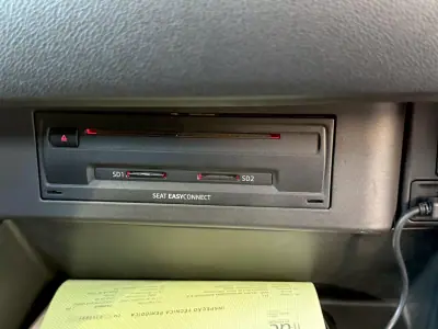 SEAT Leon 2015 - 14000 EUR, 181000 km - AUTO.MOTO.pt - 181000km - foto 82 de 92