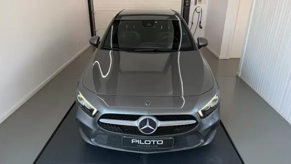 Mercedes-Benz A 180 2020 — photo 3 of 26