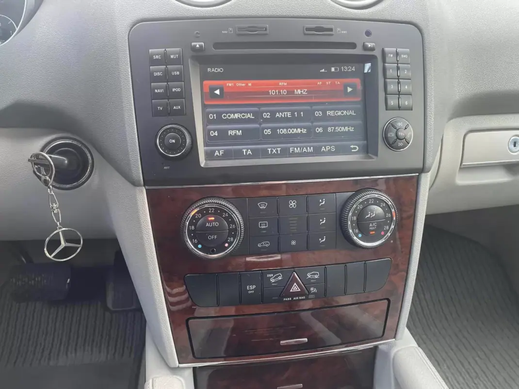 Mercedes-Benz ML 320 2005 - 18900 EUR, 207000 km - AUTO.MOTO.pt - 207000km - foto 9 de 11