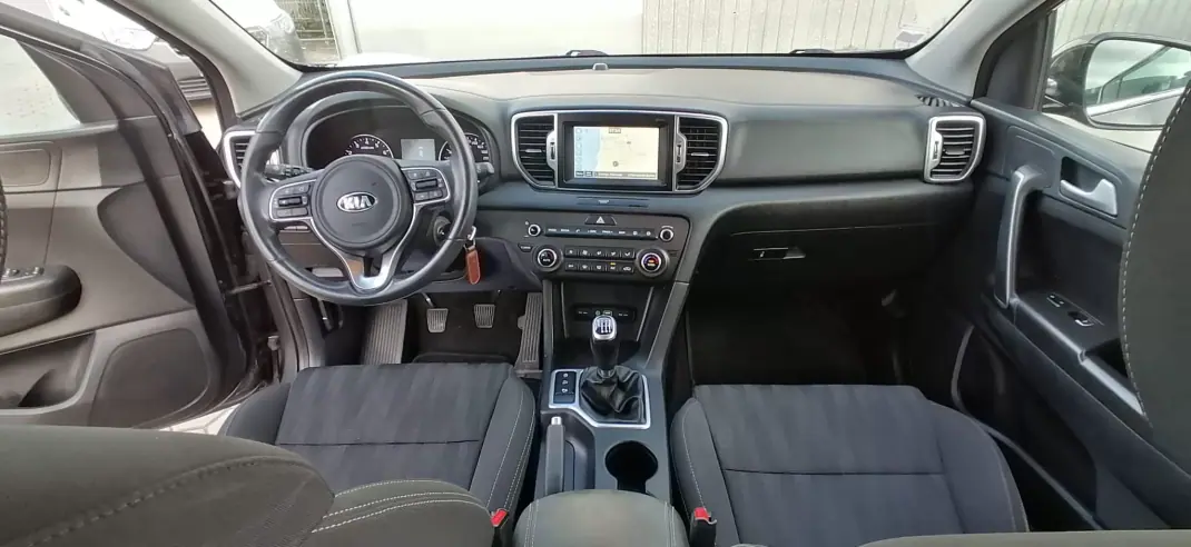 Kia Sportage 2018 - 17800 EUR, 67300 km - AUTO.MOTO.pt - 67300km - foto 16 de 21