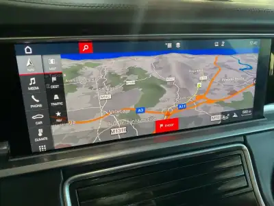 Porsche Panamera 2018 - 60500 EUR, 104962 km - AUTO.MOTO.pt - 104962km - foto 25 de 58