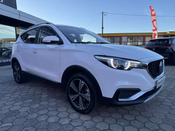 MG ZS EV 44.5 kWh Luxury 2021 Elétrico — 91 000 km MG ZS EV 44.5 kWh Luxury 2021 Elétrico
