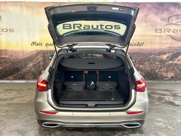 Mercedes-Benz C 300 2023 - 42900 EUR, 42950 km - AUTO.MOTO.pt - 42950km - foto 8 de 33