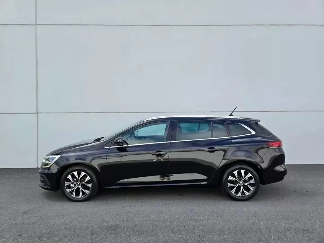 Renault Mégane 2021 - 15400 EUR, 63000 km - 63000km - foto 4 de 29