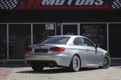 BMW 320 2009 - 15900 EUR, 260000 km - AUTO.MOTO.pt - 260000km - foto 22 de 31