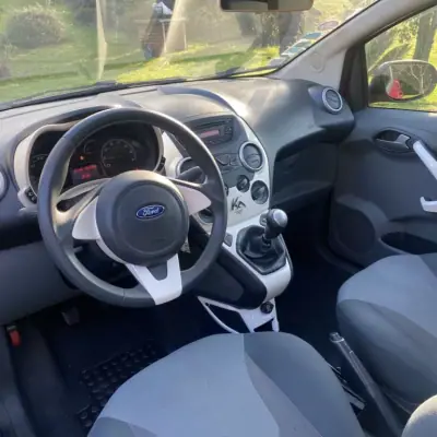Ford KA 2013 - 7990 EUR, 129000 km - AUTO.MOTO.pt - 129000km - foto 7 de 22