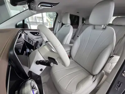 Mercedes-Benz EQE 2025 - 58990 EUR, 8906 km - AUTO.MOTO.pt - 8906km - foto 11 de 46