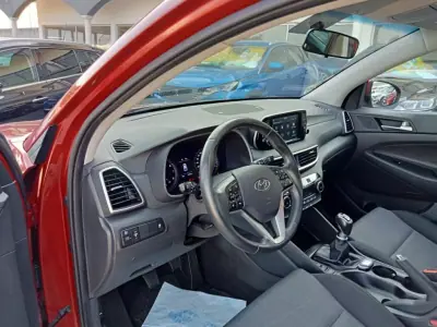 Hyundai Tucson 2019 - 23950 EUR, 80000 km - AUTO.MOTO.pt - 80000km - foto 28 de 31