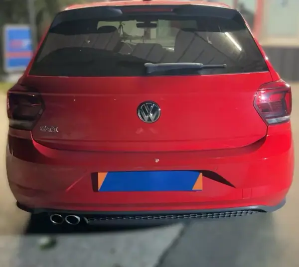 Volkswagen Polo 2019 - 21750 EUR, 150000 km - AUTO.MOTO.pt - 150000km - foto 7 de 12