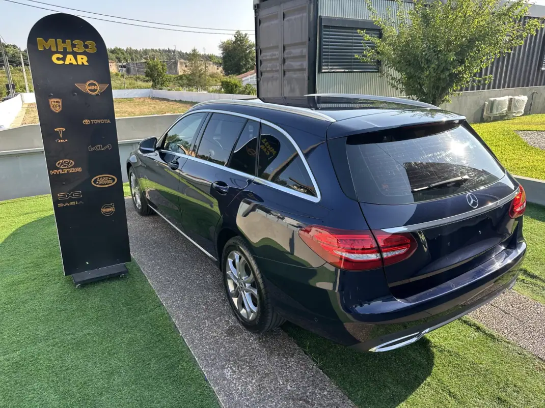 Mercedes-Benz C 180 2017 - 17900 EUR, 249000 km - 249000km - foto 14 de 58