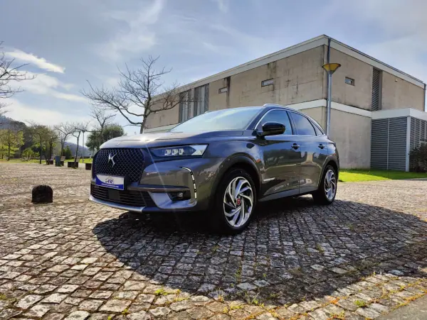DS DS7 Crossback 2019 - 24990 EUR, 159000 km - AUTO.MOTO.pt - 159000km - foto 3 de 12