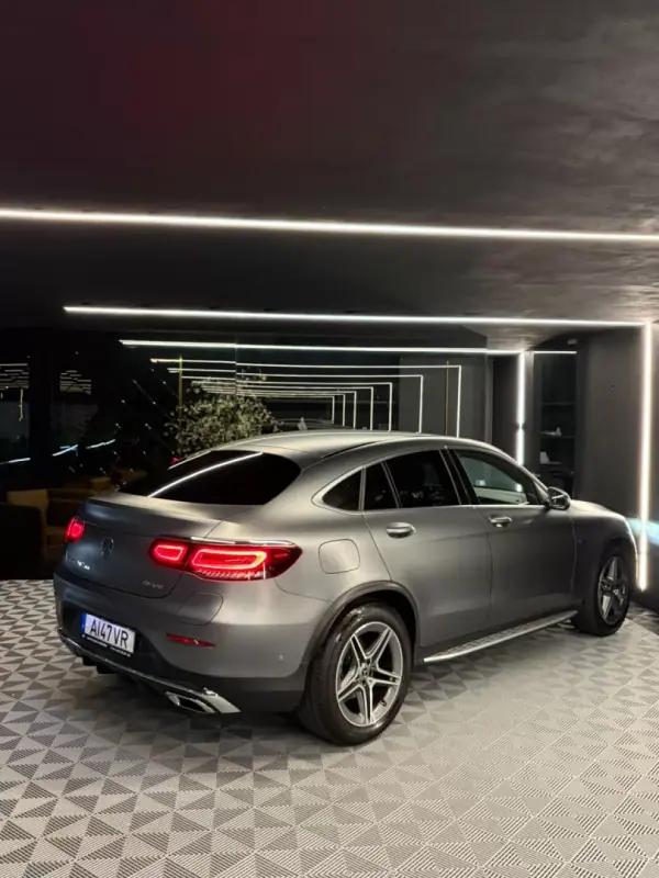 Mercedes-Benz GLC 300 de Coupé 4Matic 2021 Hybrid Plug-In