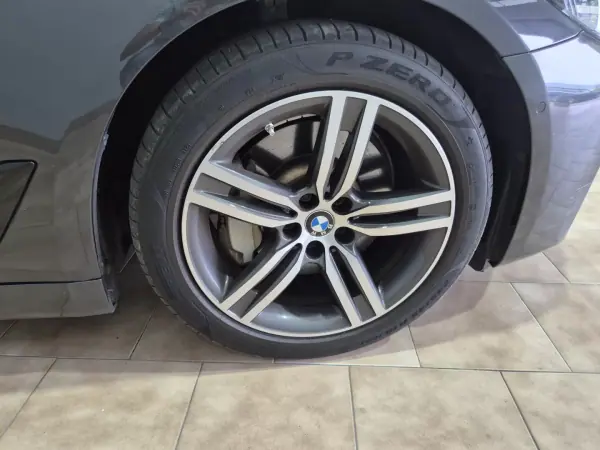 BMW 530e 2021 - 29900 EUR, 130000 km - AUTO.MOTO.pt - 130000km - foto 32 de 34