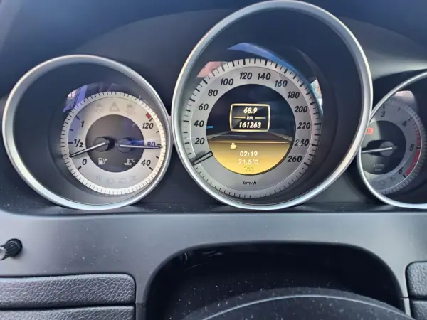 Mercedes-Benz C 220 2011 - 13750 EUR, 161000 km - AUTO.MOTO.pt - 161000km - foto 12 de 12