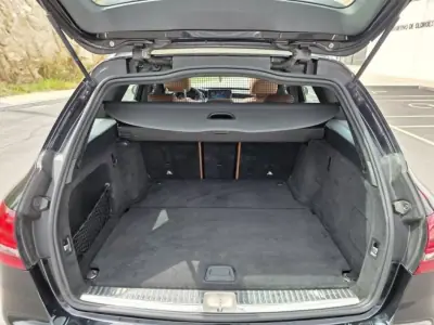 Mercedes-Benz C 300 2019 - 28490 EUR, 230000 km - AUTO.MOTO.pt - 230000km - foto 12 de 17