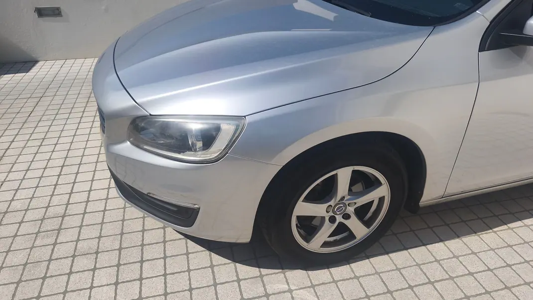 Volvo V60 2015 - 9500 EUR, 230000 km - 230000km - foto 7 de 8