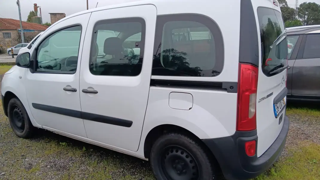 Mercedes-Benz Citan 2018 - 9500 EUR, 399443 km - AUTO.MOTO.pt - 399443km - foto 6 de 18