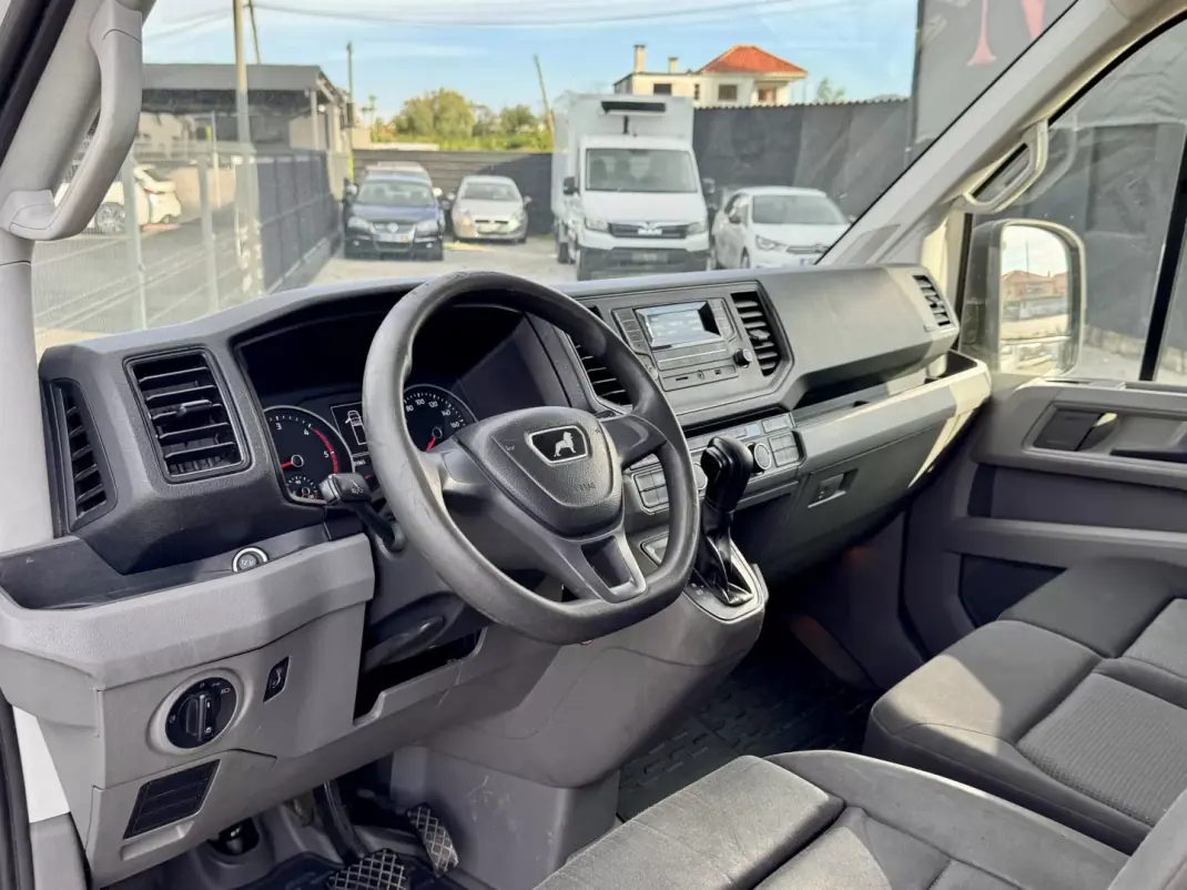 Man 2019 - 22990 EUR, 335000 km - AUTO.MOTO.pt - 335000km - foto 6 de 18