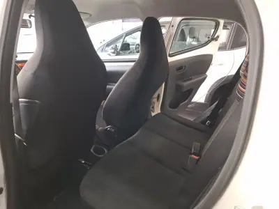 Citroën C1 2014 - 7490 EUR, 119190 km - AUTO.MOTO.pt - 119190km - foto 4 de 10