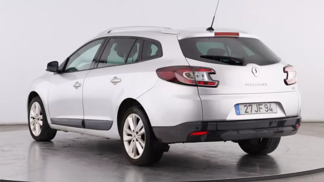 Renault Mégane Sport Tourer 2010 - 4950 EUR, 195235 km - AUTO.MOTO.pt - 195235km - foto 3 de 22
