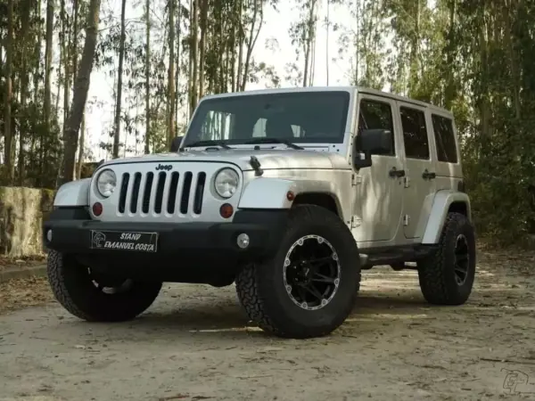 Jeep Wrangler Unlimited 2013 - 46500 EUR, 154453 km - AUTO.MOTO.pt - 154453km - foto 5 de 18