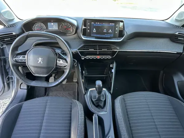 Peugeot 208 2022 - 14990 EUR, 37905 km - AUTO.MOTO.pt - 37905km - foto 7 de 16