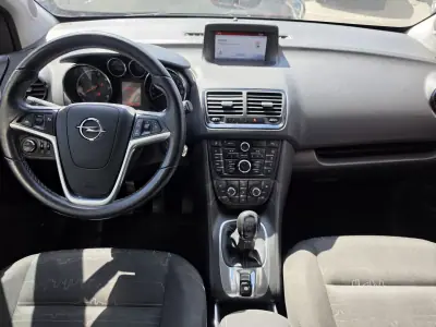Opel Meriva 2014 — foto 5 de 11