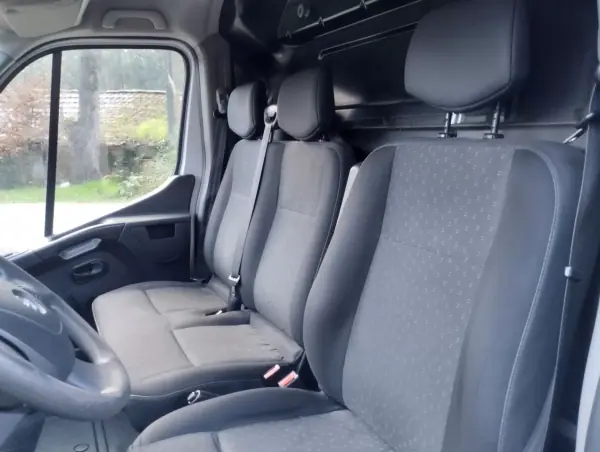 Opel Movano L3 H3 3.5T 2.3CDTI Teto Alto 2019 - 13750 EUR, 220000 km - AUTO.MOTO.pt - 220000km - foto 18 de 30