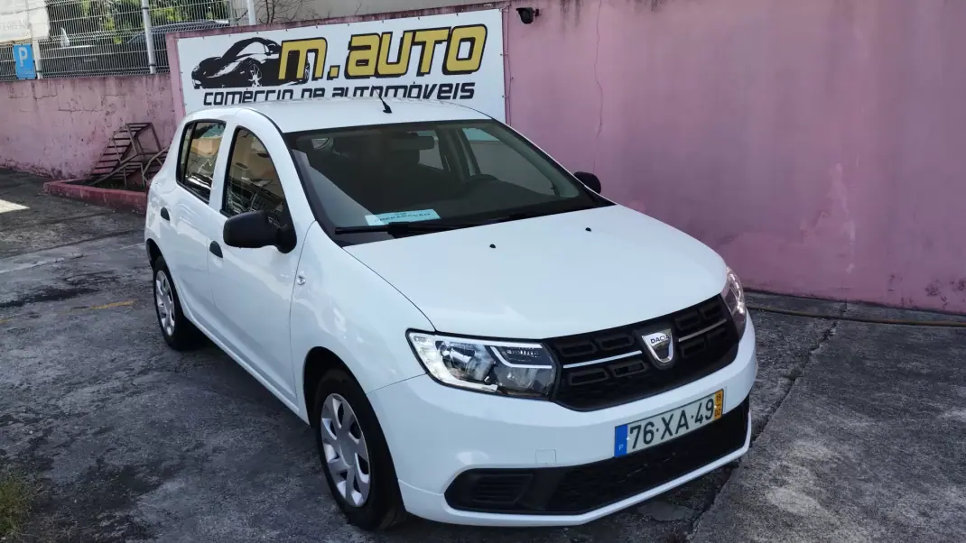 Dacia Sandero 2019 - 8950 EUR, 124000 km - AUTO.MOTO.pt - 124000km - foto 1 de 34