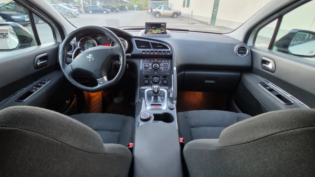 Peugeot E-5008 2013 - 6999 EUR, 250000 km - 250000km - foto 5 de 12