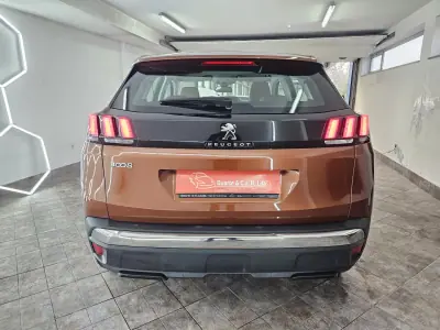 Peugeot 3008 2018 - 18500 EUR, 122503 km - AUTO.MOTO.pt - 122503km - foto 10 de 25