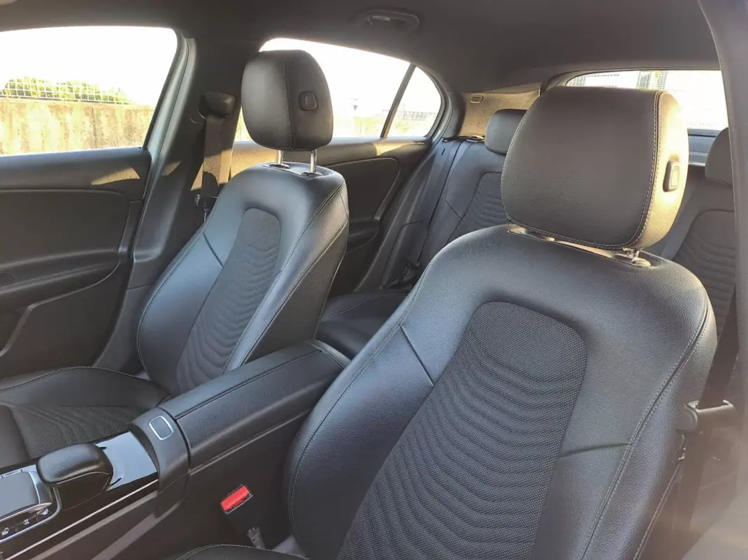 Mercedes-Benz A 180 2019 - 20990 EUR, 179000 km - AUTO.MOTO.pt - 179000km - foto 9 de 13