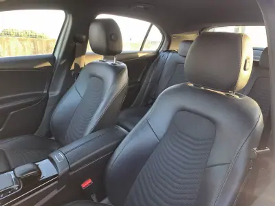 Mercedes-Benz A 180 2019 - 20990 EUR, 179000 km - AUTO.MOTO.pt - 179000km - foto 9 de 13