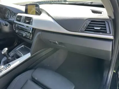 BMW 318 2016 - 13900 EUR, 190000 km - 190000km - foto 48 de 51