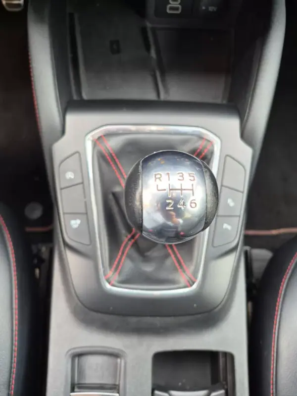 Ford Kuga 2023 - 21000 EUR, 56502 km - AUTO.MOTO.pt - 56502km - foto 22 de 34