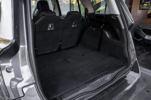 Citroën C4 Picasso 2018 - 9900 EUR, 296322 km - AUTO.MOTO.pt - 296322km - foto 24 de 30