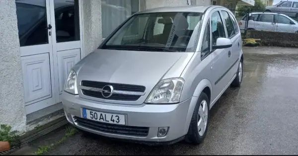 Opel Meriva 2005 - 4490 EUR, 248878 km - AUTO.MOTO.pt - 248878km - foto 5 de 10