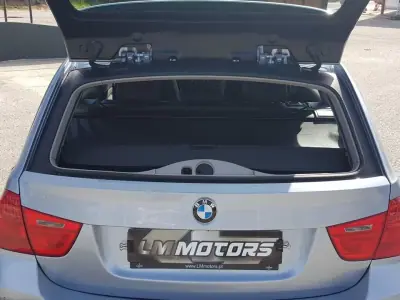 BMW 318 2011 - 10750 EUR, 300000 km - AUTO.MOTO.pt - 300000km - foto 41 de 42