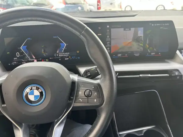 BMW 225xe Active Tourer 2023 - 27990 EUR, 50700 km - AUTO.MOTO.pt - 50700km - foto 8 de 17