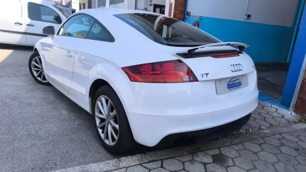 Audi TT Coupé 2011 - 13500 EUR, 170000 km - 170000km - foto 6 de 15