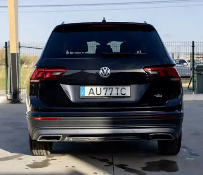 Volkswagen Tiguan Allspace 2018 - 29890 EUR, 105000 km - AUTO.MOTO.pt - 105000km - foto 21 de 41