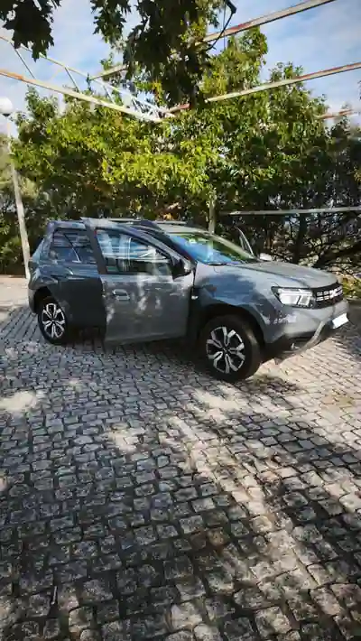 Dacia Duster 2023 — foto 5 de 12