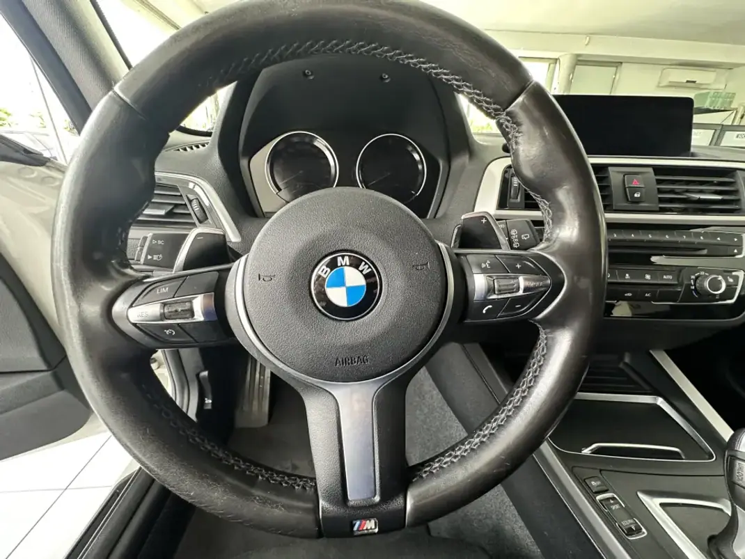 BMW 120 2018 - 18990 EUR, 240164 km - 240164km - foto 10 de 29
