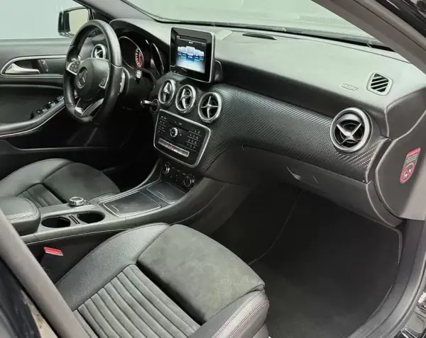 Mercedes-Benz A 180 2016 - 17950 EUR, 176237 km - 176237km - foto 8 de 31
