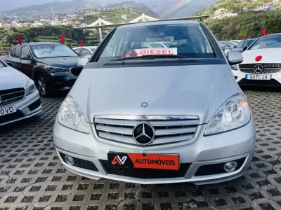 Mercedes-Benz A 180 2010 - 9950 EUR, 118057 km - AUTO.MOTO.pt - 118057km - foto 2 de 12