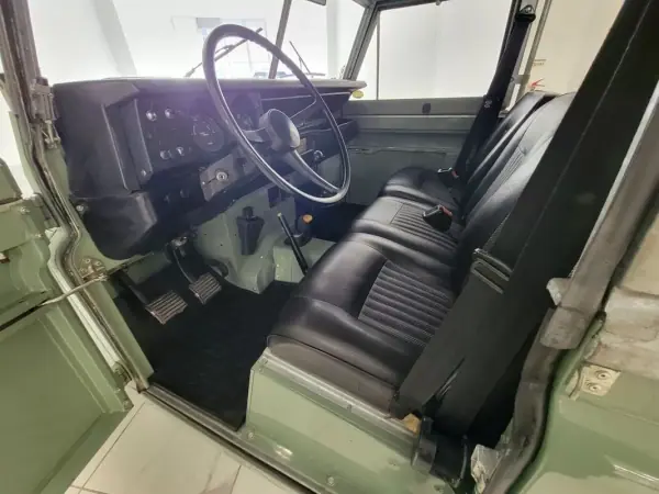 Land Rover Serie III 1973 - 35000 EUR, 87484 km - AUTO.MOTO.pt - 87484km - foto 21 de 47