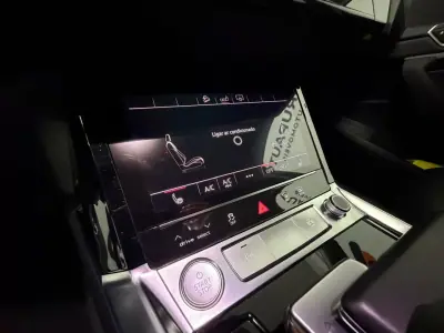 Audi e-tron 2019 - 27990 EUR, 113000 km - AUTO.MOTO.pt - 113000km - foto 13 de 35