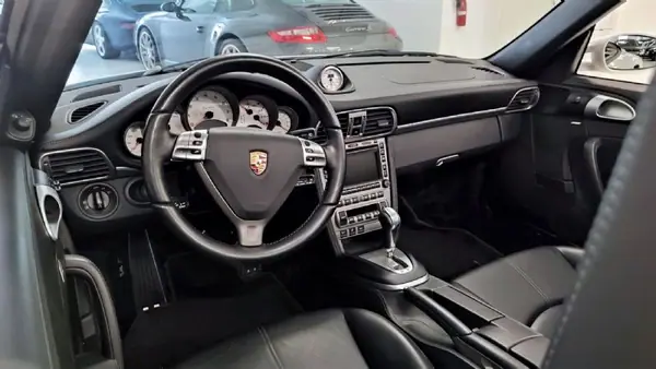 Porsche 997 2007 - 109000 EUR, 39000 km - AUTO.MOTO.pt - 39000km - foto 34 de 55