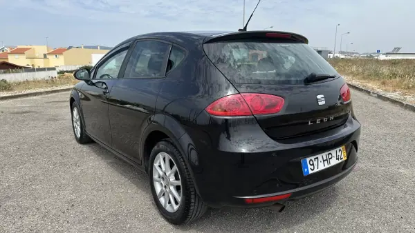 SEAT Leon 2009 - 6900 EUR, 250000 km - AUTO.MOTO.pt - 250000km - foto 22 de 30